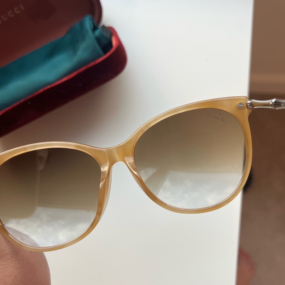 Gucci Bamboo Sunglasses - Picture 3 of 7